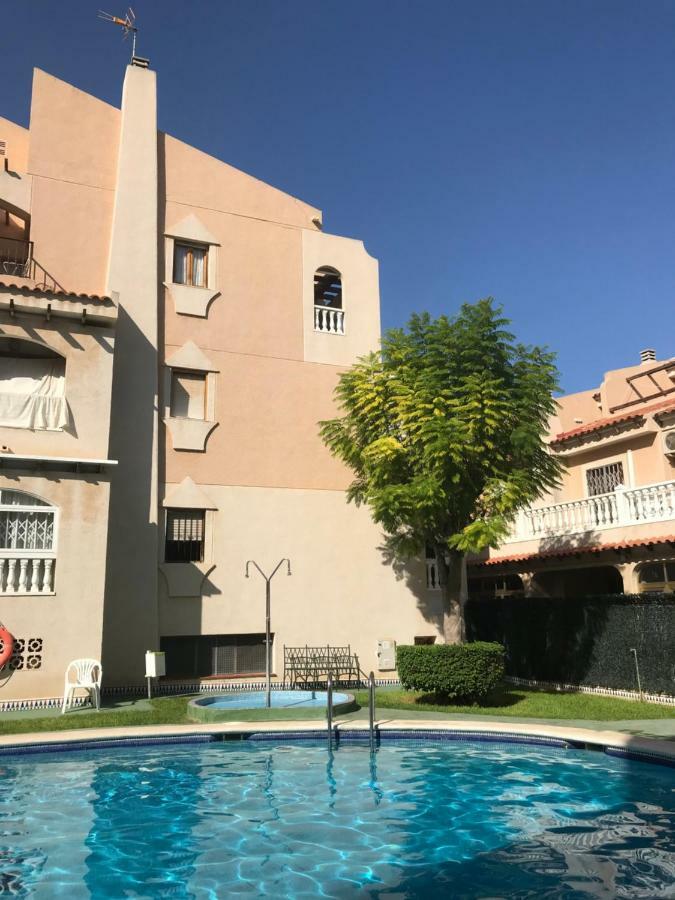 La Casa De Mi Madre Apartment Torrevieja Exterior photo